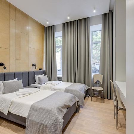 Centrooms Kropivnizkogo Mini-Hotel Kiev Esterno foto