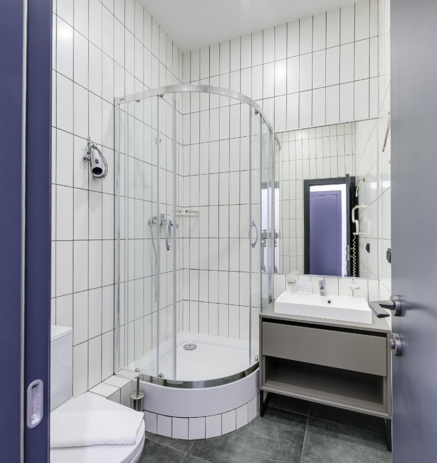 Centrooms Kropivnizkogo Mini-Hotel Kiev Esterno foto