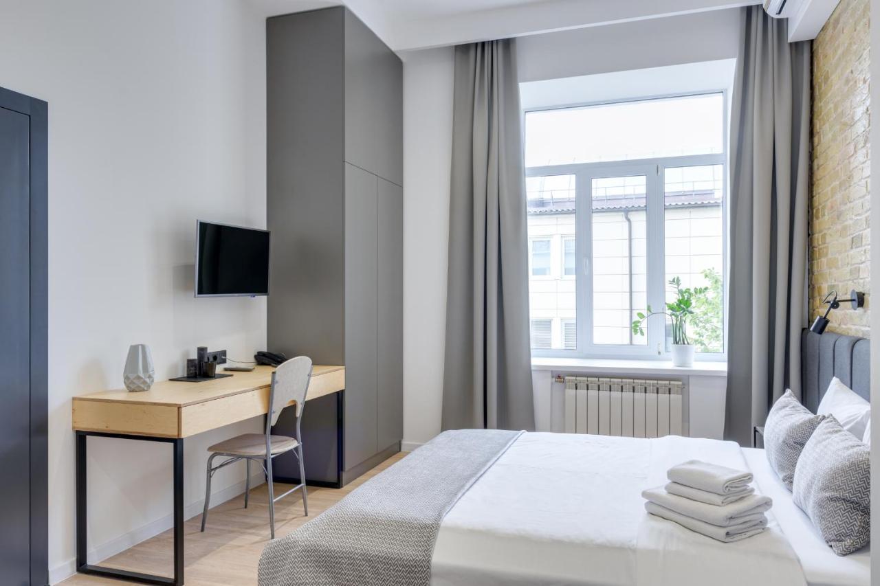 Centrooms Kropivnizkogo Mini-Hotel Kiev Esterno foto