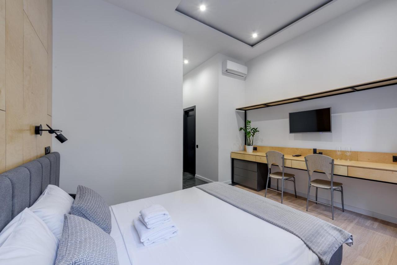 Centrooms Kropivnizkogo Mini-Hotel Kiev Esterno foto