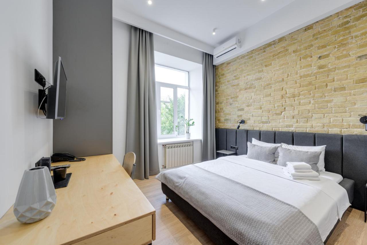 Centrooms Kropivnizkogo Mini-Hotel Kiev Esterno foto